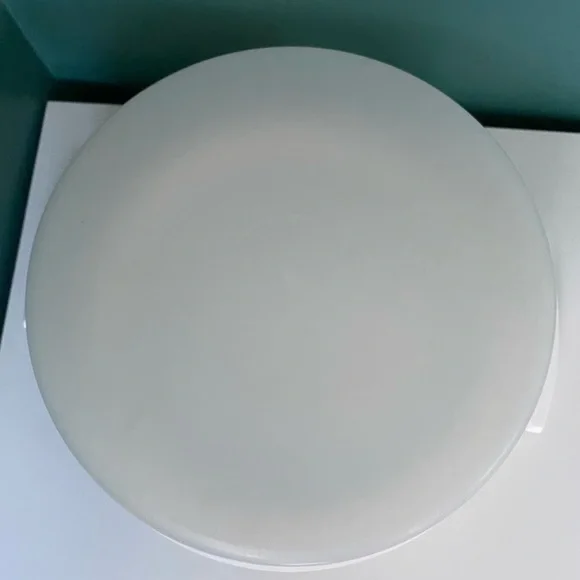 𝅺vintage TUPPERWARE 9” Pie Keeper With Cover Opaque Round  719-1 / 720-1 U.S.A. - Picture 3 of 10